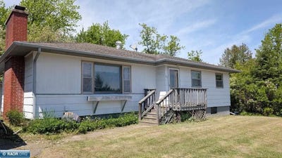 /international/us/211-2nd-st-se-cook-mn-110108490197/