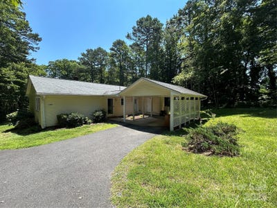 /international/us/1010-macarthur-road-albemarle-nc-110100534243/