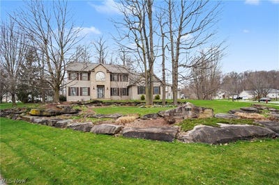 /international/us/9498-andrew-drive-twinsburg-oh-110106958100/