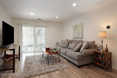 /international/us/1015-wedgewood-circle-belford-nj-110108166658/