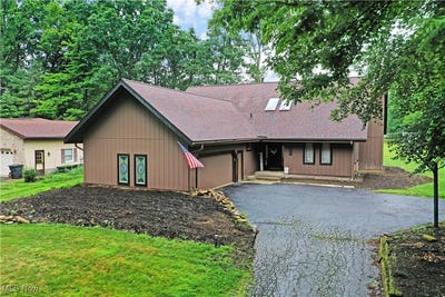 /international/us/408-cherry-hill-lane-cortland-oh-110101318438/