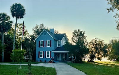 /international/us/243-s-central-avenue-umatilla-fl-110104971602/