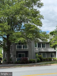 /international/us/11743-summerchase-circle-reston-va-110108070879/