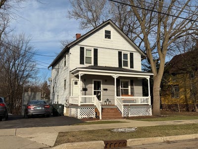 /international/us/212-franklin-street-barrington-il-110107053129/