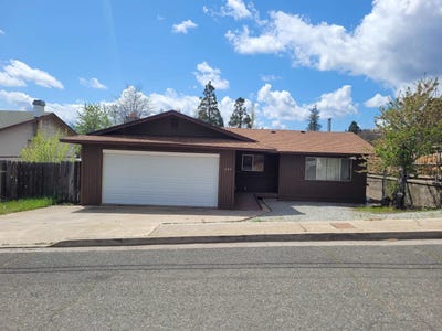 /international/us/809-north-st-yreka-ca-110095692154/