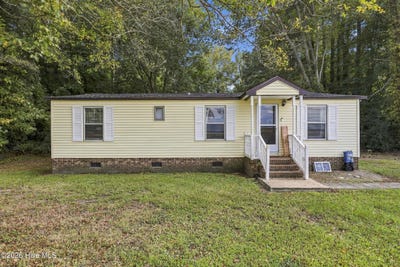 /international/us/406-pasquotank-station-road-elizabeth-city-nc-110120081166/