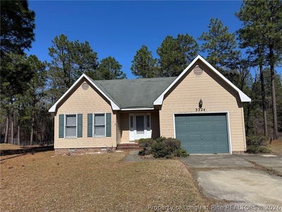 /international/us/3324-donnett-court-spring-lake-nc-110106668735/