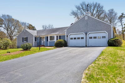 /international/us/65-forest-pines-drive-east-dennis-ma-110107795072/