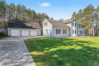 /international/us/105-w-broomfield-road-mt-pleasant-mi-110108230062/