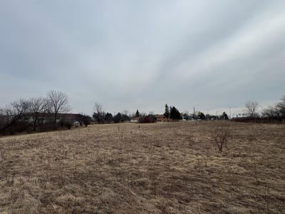/international/us/n168w22228-main-st-jackson-wi-110106802900/