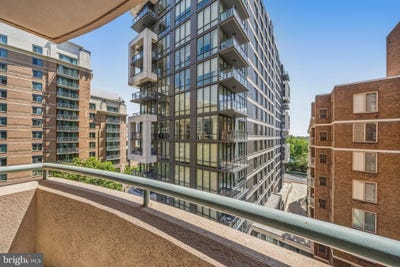 /international/us/4808-moorland-lane-bethesda-md-110107991752/