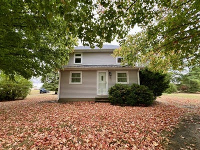 /international/us/320-n-main-street-gifford-il-110102793038/