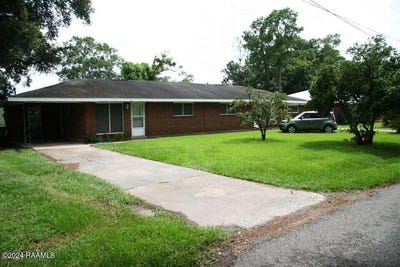 /international/us/108-avalon-street-lafayette-la-110095916119/