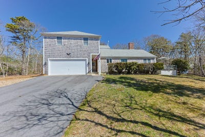/international/us/252-chatham-road-harwich-ma-110098915696/