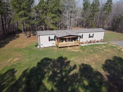 /international/us/2049-old-cox-road-boydton-va-110106753773/