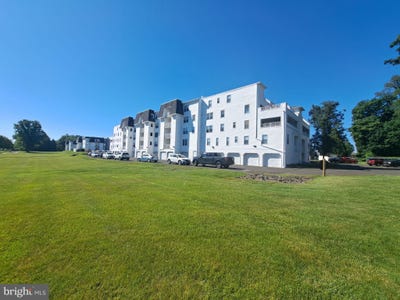 /international/us/11000-centennial-station-warminster-pa-110108536527/