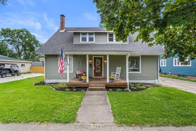 /international/us/207-e-main-street-monticello-il-110108966738/