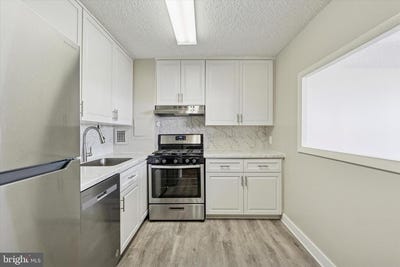 /international/us/1030-e-lancaster-avenue-rosemont-pa-110101466705/