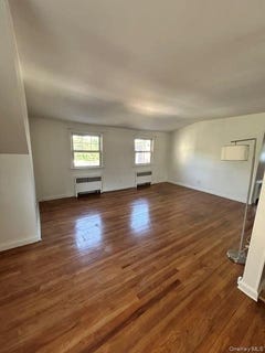 /international/us/200-crescent-place-yonkers-ny-110108149753/