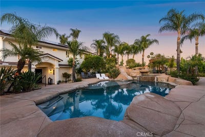 /international/us/22883-calcutta-drive-canyon-lake-ca-110098694401/?lang=pt