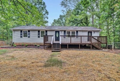 /international/us/4037-webster-road-glade-hill-va-110110333999/