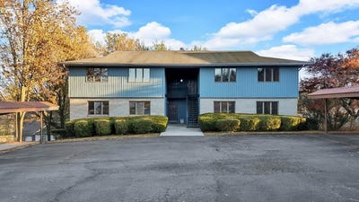 /international/us/956-maiden-st-abingdon-va-110103976261/