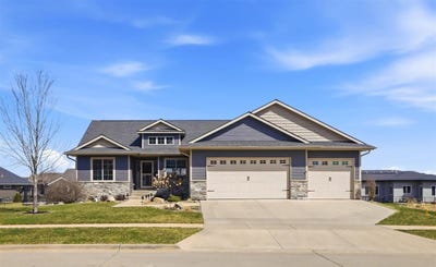 /international/us/1930-robin-drive-northliberty-ia-110106841200/