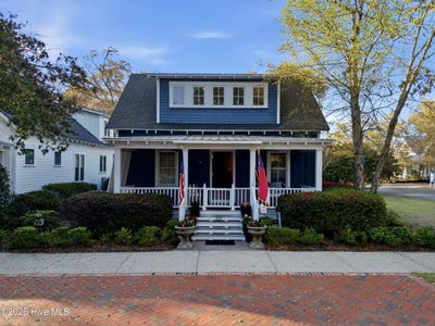/international/us/319-e-nash-street-southport-nc-110107193106/