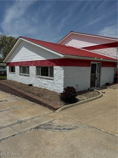 /international/us/3881-cottage-grove-road-akron-oh-110108173553/
