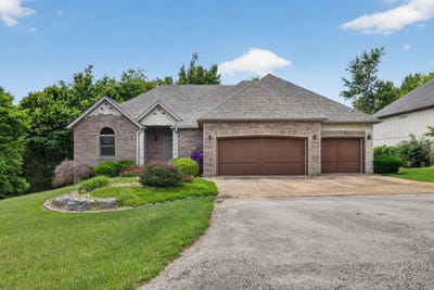 /international/us/152-dry-creek-lane-highlandville-mo-110108489952/