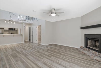 /international/us/4221-brookside-dr-pensacola-fl-110107818898/
