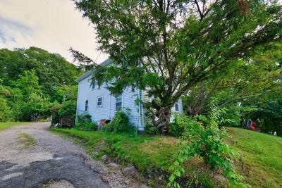 /international/us/898-main-road-tiverton-ri-110103186197/