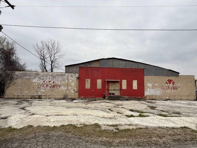 /international/us/331-alderson-forrest-city-ar-110106728313/