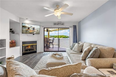 /international/us/24-sunrise-ridge-drive-sunrise-beach-mo-110100978451/