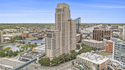 /international/us/158-campau-circle-nw-grand-rapids-mi-110107436454/