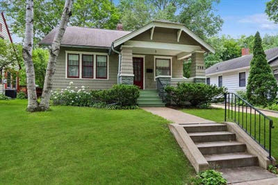 /international/us/708-grant-st-iowacity-ia-110109157237/