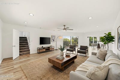 /international/us/5076-escobedo-drive-woodland-hills-ca-110106029790/