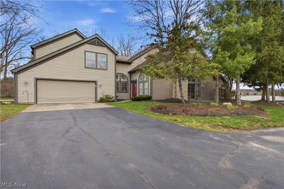 /international/us/424-n-bayshore-drive-columbiana-oh-110106373294/