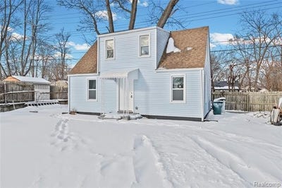/international/us/1523-e-madge-avenue-hazel-park-mi-110105084433/