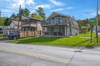 /international/us/105-chestnut-st-factoryville-pa-110108386992/
