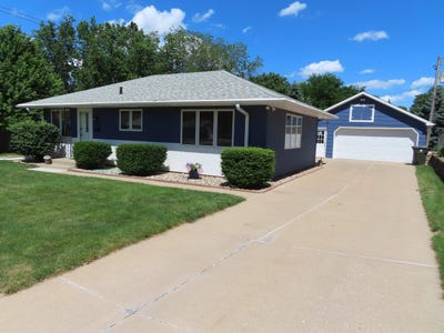 /international/us/2500-s-olive-sioux-city-ia-110108875897/
