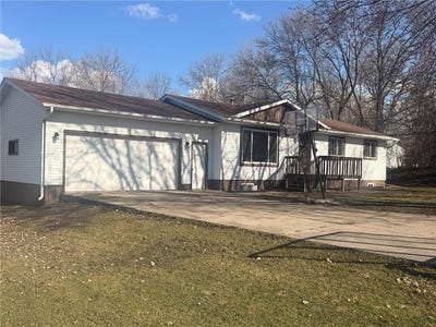/international/us/6009-6th-street-lake-park-mn-110106679226/