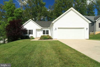 /international/us/298-timberwood-trail-centre-hall-pa-110105868576/