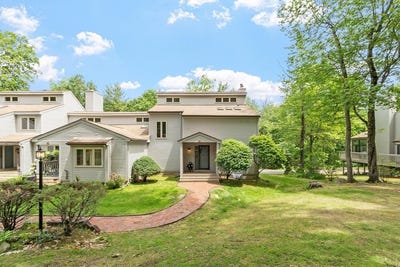 /international/us/77-parkhurst-dr-westford-ma-110108712407/