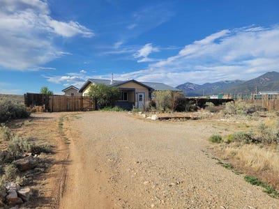 /international/us/7-camino-coyote-el-prado-nm-110108165713/