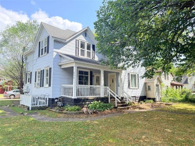 /international/us/573-n-dewey-street-eau-claire-wi-110119780400/