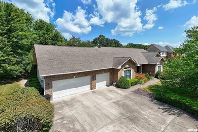 /international/us/1410-bradford-lane-carbondale-il-110107157118/