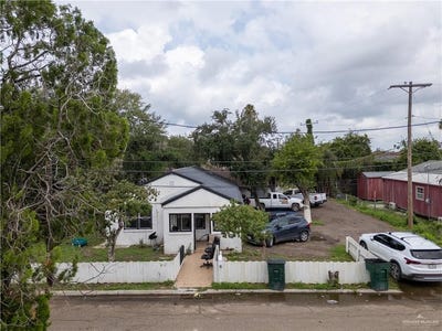/international/us/108-s-esperanza-street-pharr-tx-110099879797/