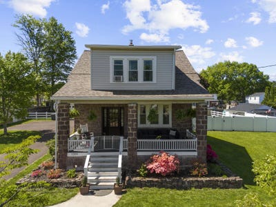 /international/us/1209-n-charlotte-street-pottstown-pa-110108350843/