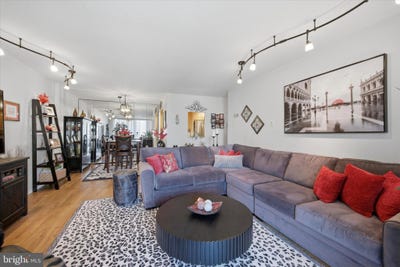 /international/us/100-west-avenue-jenkintown-pa-110106704091/